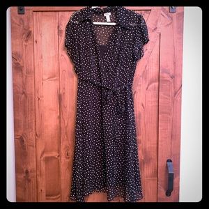 Sweet vintage inspired mock wrap dress.